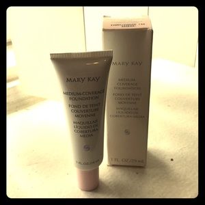 Medium-Coverage Foundation